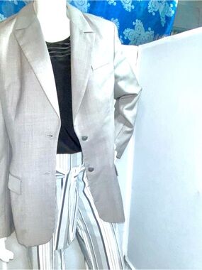 LOFT Gray Women's Blazer - Two-Button Tailored Jacket